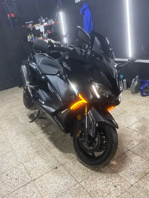 Yamaha T max dix 2019