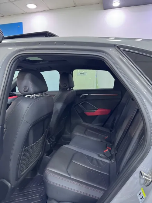 Audi Q3 2024 S LINE