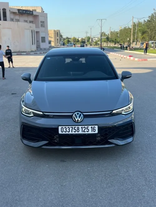Volkswagen Golf 8 2025 R-Line
