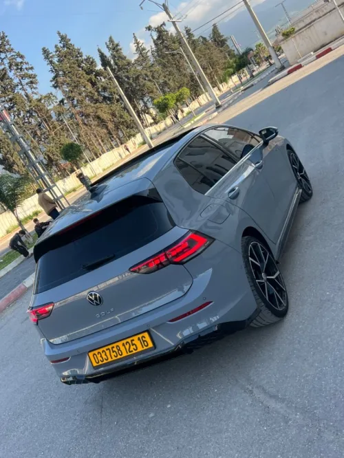 Volkswagen Golf 8 2025 R-Line