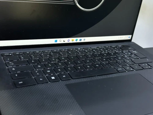 DELL PRECISION 5570  I9-12900H 64GB 1TB SSD  NVIDIA RTX A2000 ada 8GB VRAM