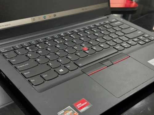 LENOVO THINKPAD E14 RYZEN 7 5700U 16GB 256GB SSD