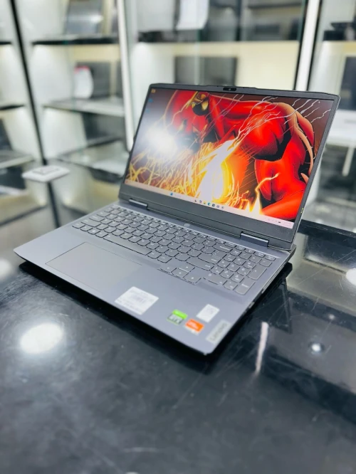 LENOVO LOQ 15 RYZEN 7 7840H 16GB DDR 5 512GB SSD NVME RTX 4060 2K 165Hz