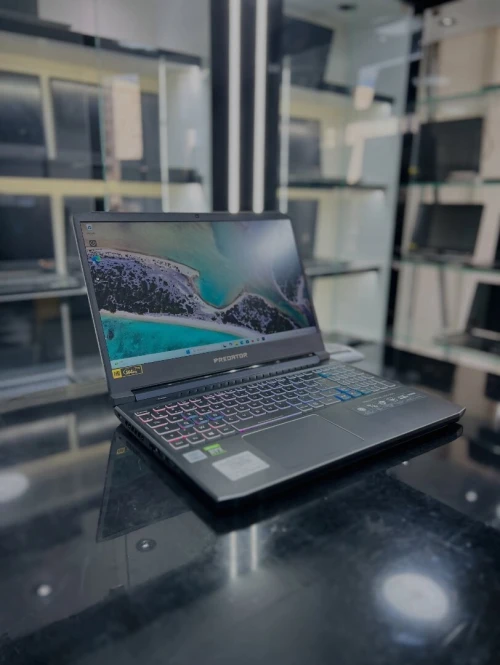 ACER PREDATOR HELIOS 300 I7-10750H 16GB 512GB SSD RTX 3070 8GB 144Hz