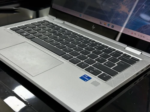 HP ELITEBOOK 830 G8 x360 AVEC STYLO I5-1135G7 16GB 256GB SSD