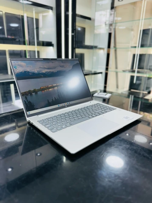 HP ELITEBOOK 655 G11 RYZEN 7 7735U 16GB DDR 5 512GB SSD NVME