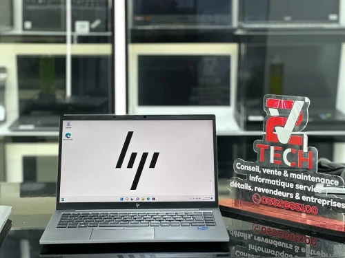 HP ZBOOK FIREFLY 14 G8  i5-1135G7 16GB 256GB SSD