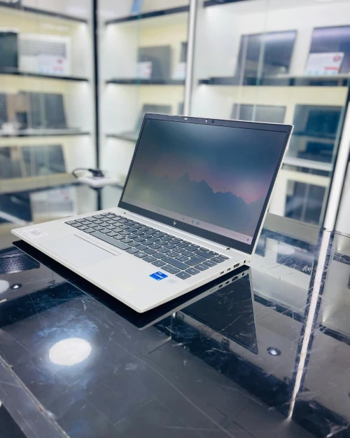HP ELITEBOOK 840 G8  I5-1135G7 16GB 512GB SSD