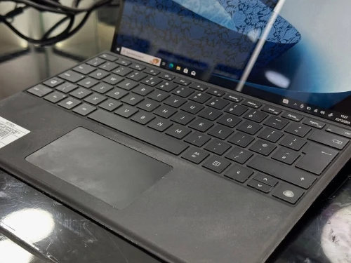 MICROSOFT SURFACE PRO 9 i7-1265U 16GB 256GB SSD