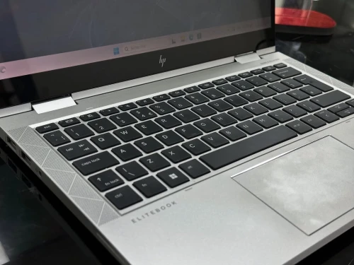 HP ELITEBOOK 830 G8 x360 AVEC STYLO I5-1135G7 16GB 256GB SSD