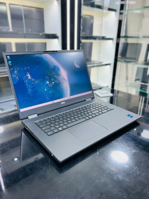 DELL PRECISION 7780 I7-13850Hx 32GB DDR 5 5600MHz 512GB SSD RTX 3500 ADA 12GB