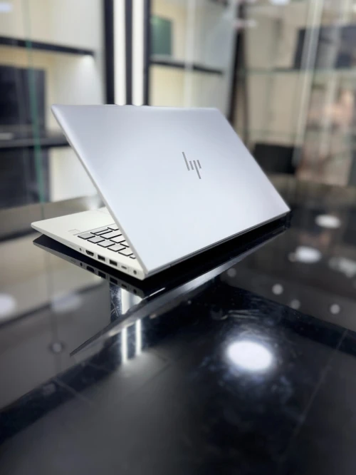 HP ELITEBOOK 645 G9 RYZEN 5 PRO 5675U 16GB 512GB SSD AMD GRAPHIQUE CARD