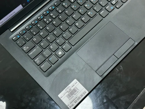 DELL LATITUDE 7390  i7-8650U 16GB 256GB SSD