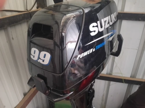 Vente petit bateau avec moteur 
