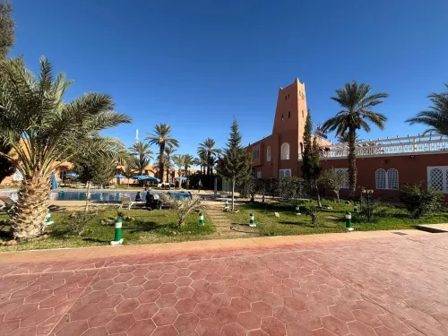 Vacances de Printemps à TAGHIT Du 25 AU 28 Mars  par avion et vivez le désert en grand confort à l'hotel SAOURA