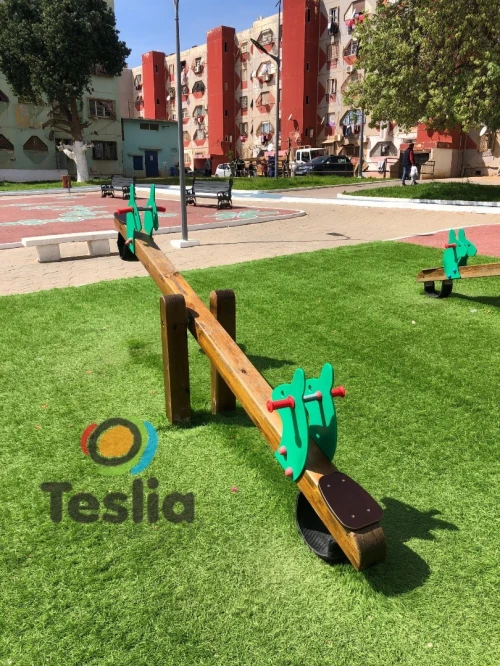 AIRES DE JEUX POUR ENFANTS