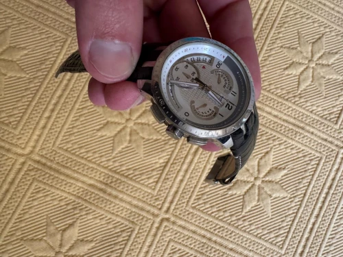 2 Montres Swatch et 1 Pulsar 