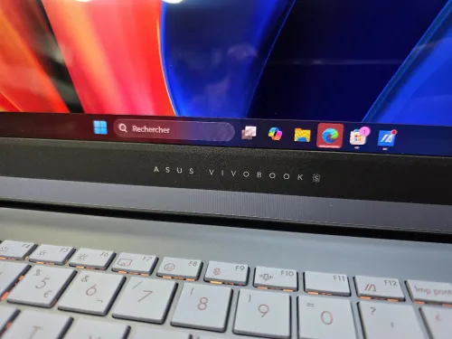 ASUS VIVOBOOK S15 OLED ULTRA 9 185H 14ÈME 16GB 7400MHZ 1000GB NVME 16P 3K OLED 120HZ BOITE