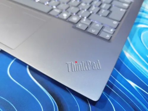 LENOVO THINKPAD X1 2 IN 1 GEN 10 AURA EDITION ULTRA 5 225U 16GB 512GB
