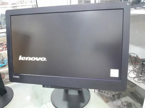 UN LOT DES ÉCRANS ROTATIFS SAMSUNG LENOVO LG PHILIPS 22 24 POUCES 