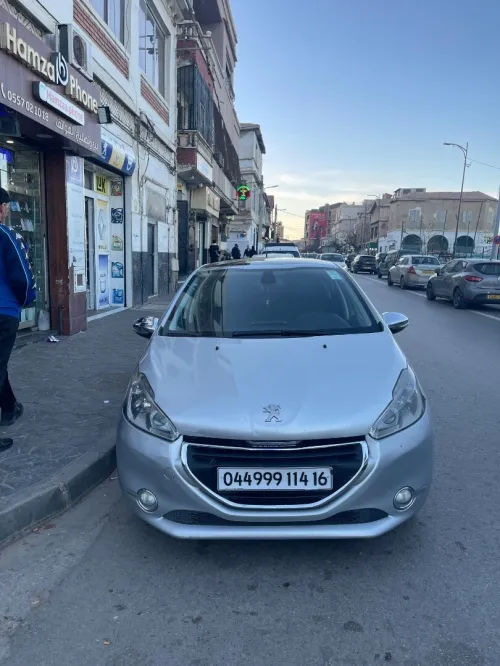 Peugeot 208 2014 Allure