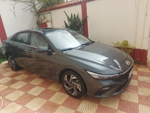 Hyundai Elantra 2025 GLX