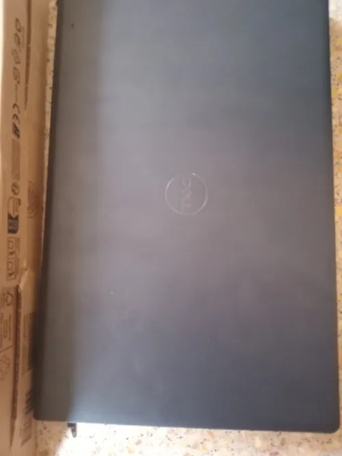 _ 512GB  Dell vostro3520 i3 1215U _8GB _ SSD