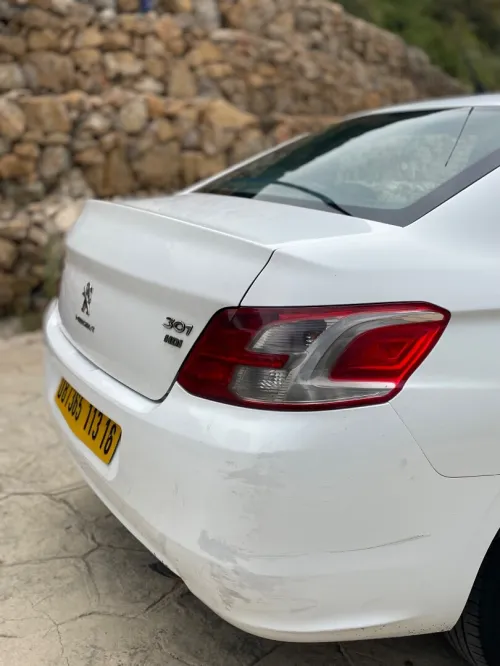Peugeot 301 2013 Allure