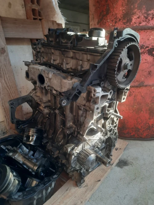 A vender batima  208 hdi 1.6
