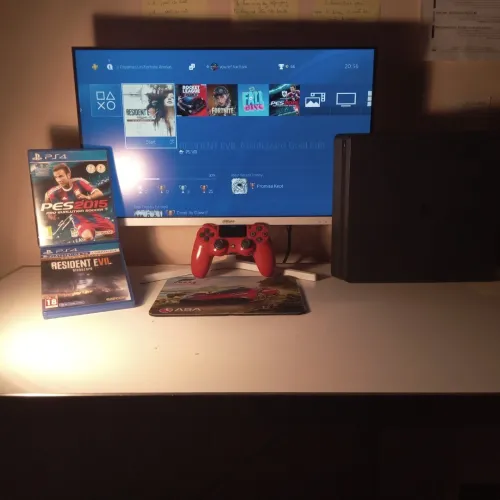 ! بحالة ممتازة / فرصة لا تعوّض لعشاق الألعاب PS4 Slim