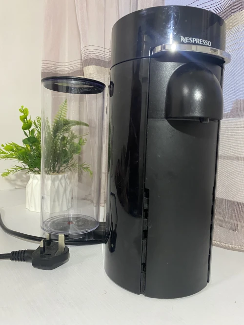 Machine à café Nespresso Vertuo