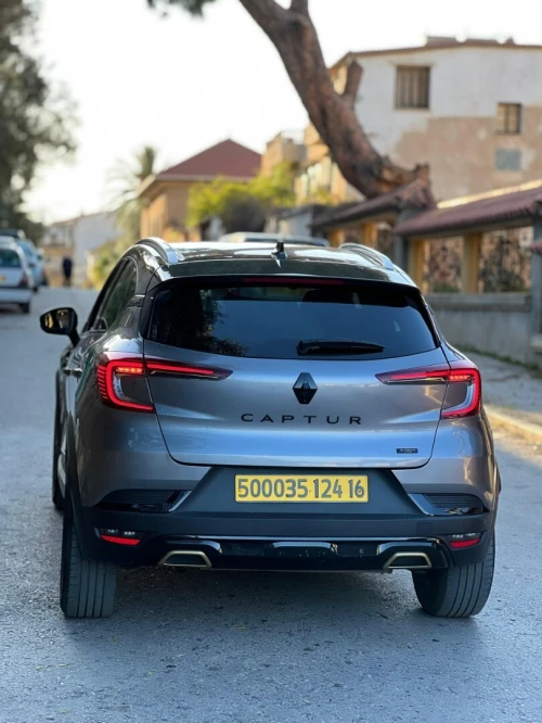 Renault Captur 2024 E-Tech