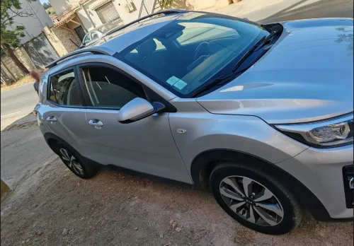 Kia Stonic 2021 Gris