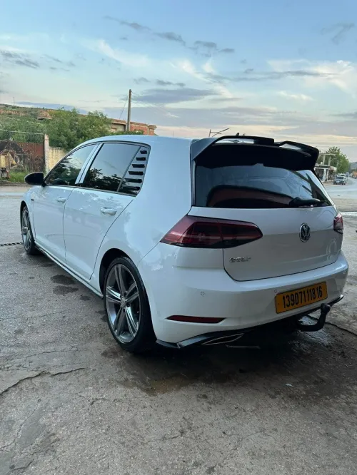 Volkswagen Golf 7 2018 R-Line