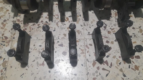 Vilebrequin pistons et bielles polo police SDI d'origine