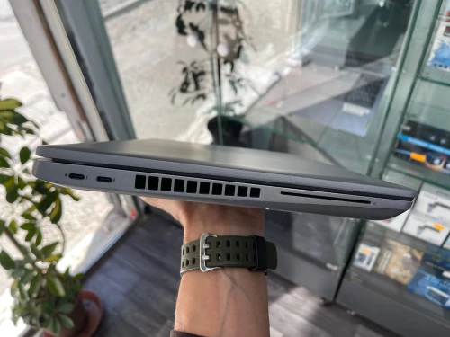 DELL PRECISION 3561 station de travail