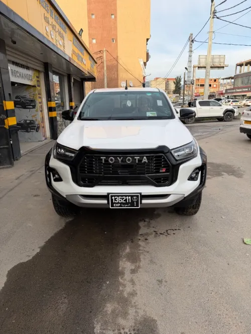 Toyota Hilux 2025 GR V6