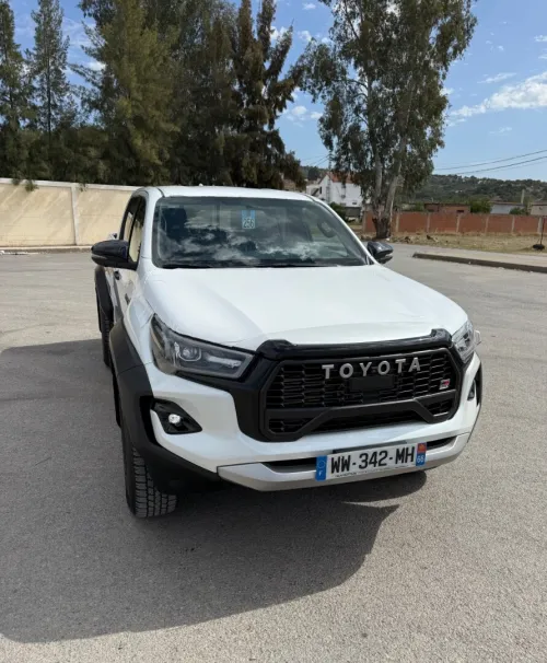 Toyota Hilux 2025 GR
