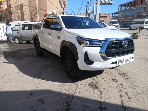 Toyota Hilux 2024 