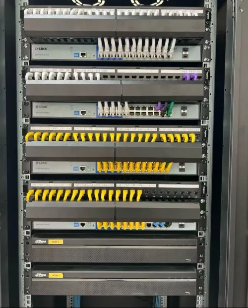 Installation Caméras de Surveillance & Systèmes d'Alarme (Professionnel)