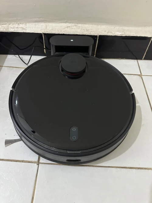 Robot aspirateur laveur