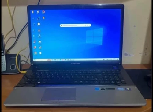 Pc portable Samsung 300E4A 300E5A 300E7A 3430EA 3530EA - I5-2350M 2.30GHz - 8GB RAM