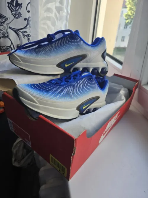NIKE AIR MAX DN