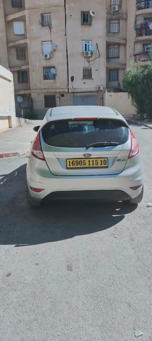 Ford Fiesta 2015 1.6 HDI 92