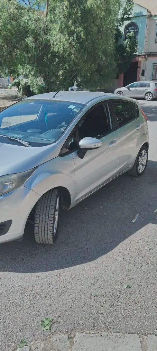 Ford Fiesta 2015 1.6 HDI 92