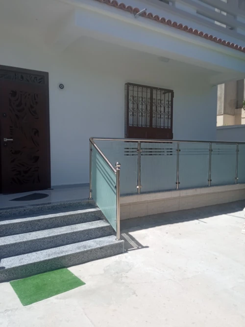 Rampe d'escalier inox et garde corps  