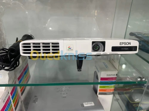 Data show epson ultra slim