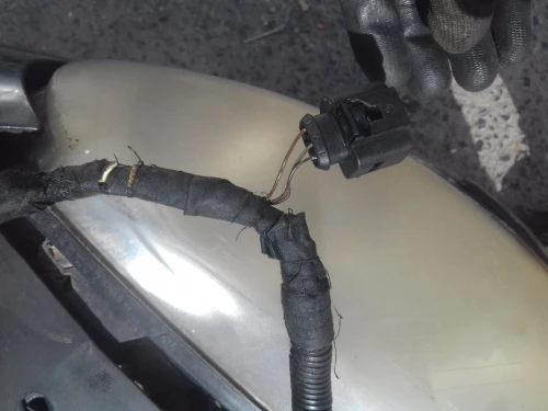 Électricien automobile كهرباء السيارات