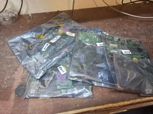 carte mere acer asus msi toshiba hp sony