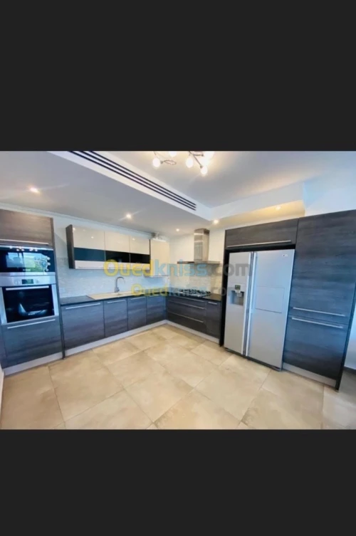 Location Appartement F4 Alger Hydra